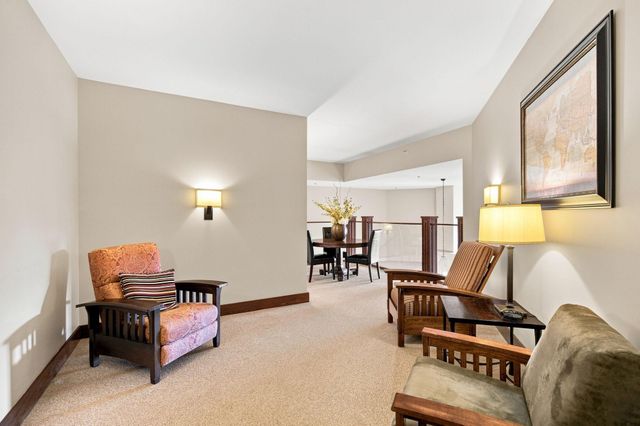 3251 Louisiana Avenue S 111, Saint Louis Park, MN 55426