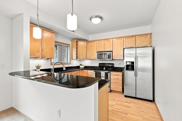 3251 Louisiana Avenue S 111, Saint Louis Park, MN 55426