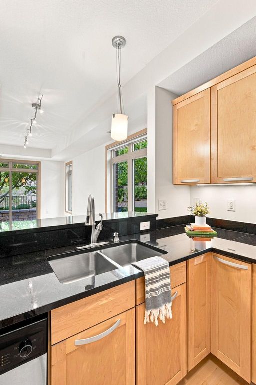 3251 Louisiana Avenue S 111, Saint Louis Park, MN 55426 — photo 3