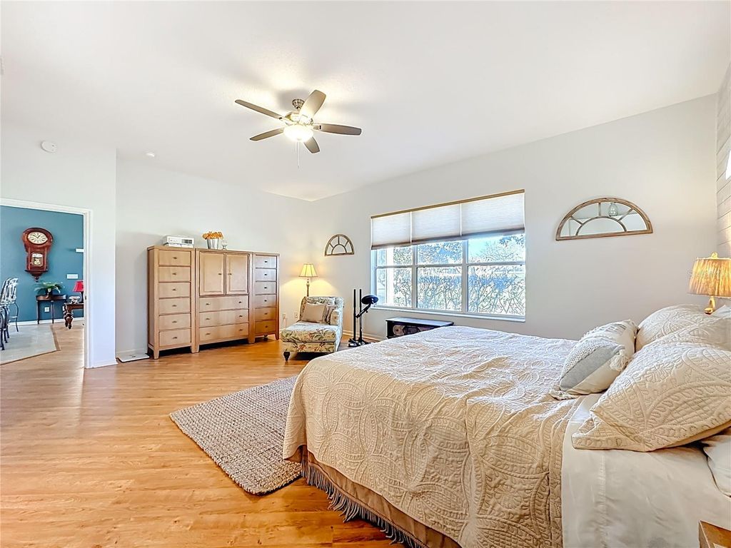 Image 30 of property listing at 4919 LONG MEADOW DRIVE, Leesburg, FL 34748