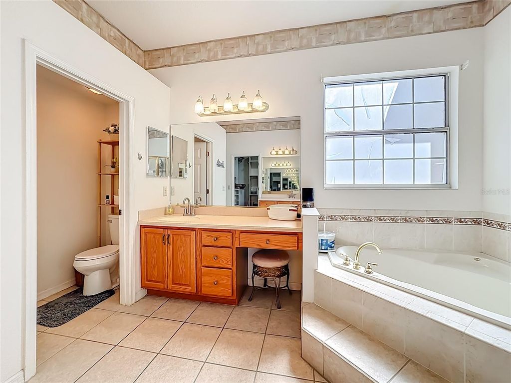 Image 33 of property listing at 4919 LONG MEADOW DRIVE, Leesburg, FL 34748