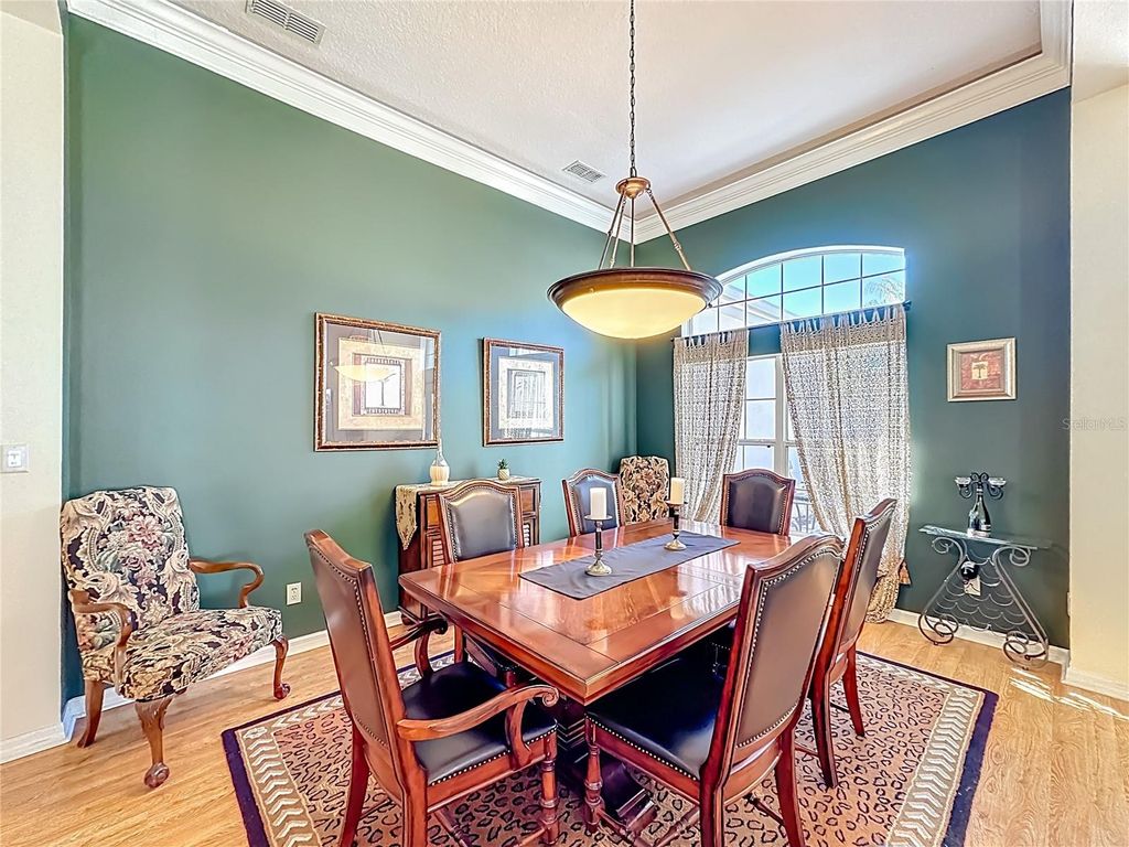 Image 10 of property listing at 4919 LONG MEADOW DRIVE, Leesburg, FL 34748