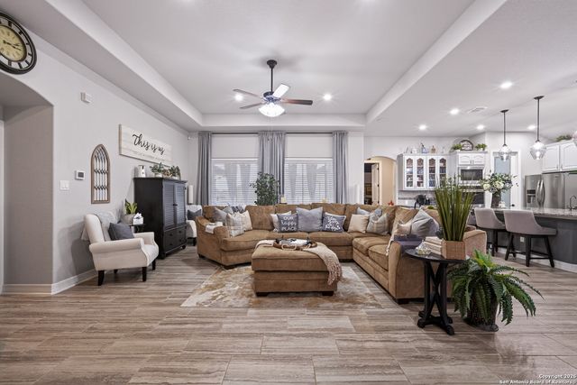 7067 Jamie Lyn Blvd, Schertz, TX 78154