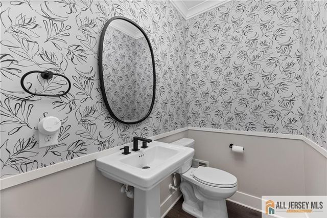 1301 Tavern Road, Monroe, NJ 08831