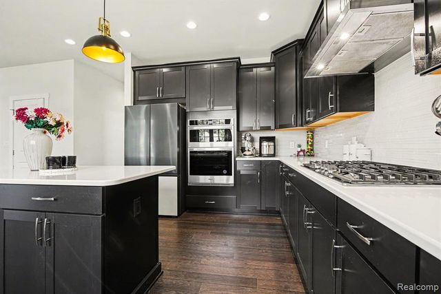 1419 Napa, Canton, MI 48187