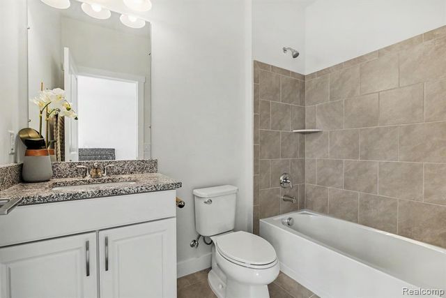 1419 Napa, Canton, MI 48187