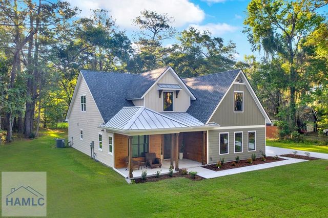 45 Dutchmans Cove Road, Midway, GA 31320