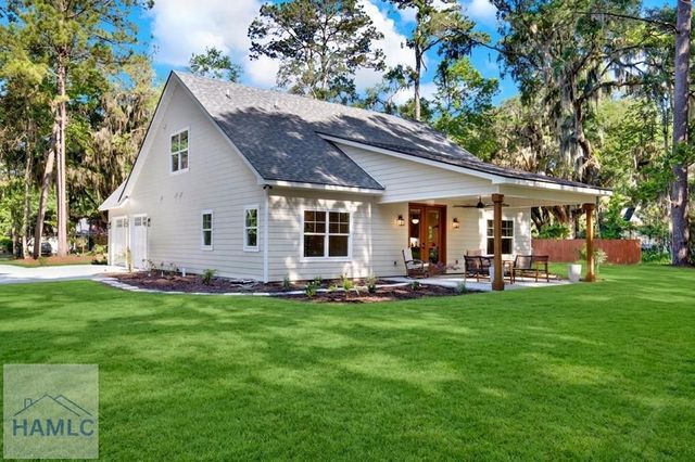 45 Dutchmans Cove Road, Midway, GA 31320