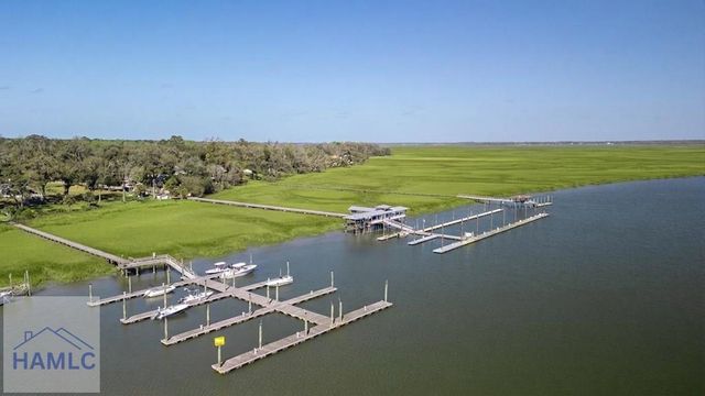 45 Dutchmans Cove Road, Midway, GA 31320