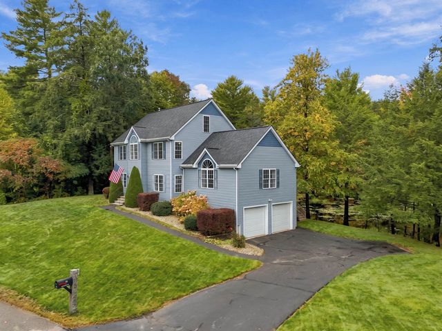 98 Lady Slipper Lane, Chester, NH 03036