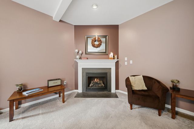 98 Lady Slipper Lane, Chester, NH 03036