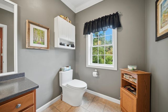 98 Lady Slipper Lane, Chester, NH 03036