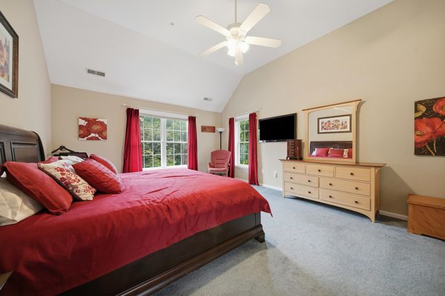 98 Lady Slipper Lane, Chester, NH 03036