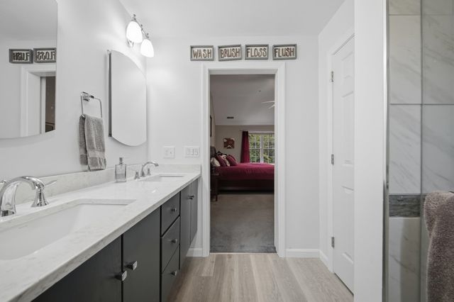 98 Lady Slipper Lane, Chester, NH 03036