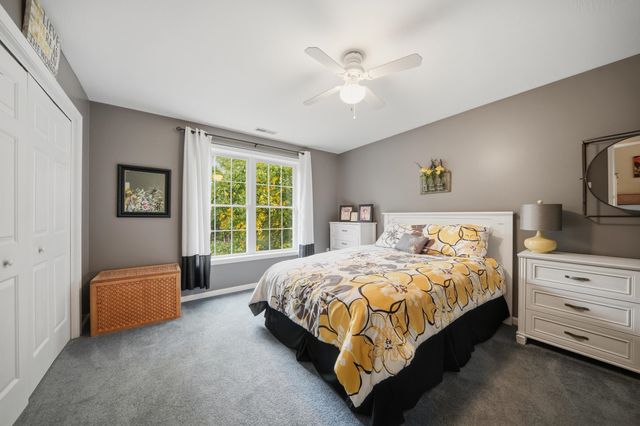 98 Lady Slipper Lane, Chester, NH 03036