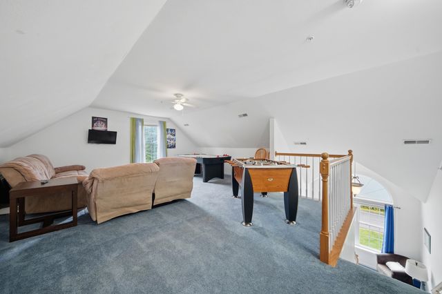 98 Lady Slipper Lane, Chester, NH 03036
