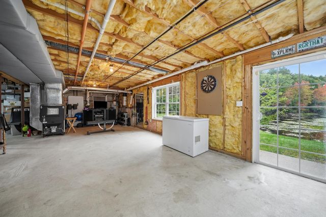 98 Lady Slipper Lane, Chester, NH 03036