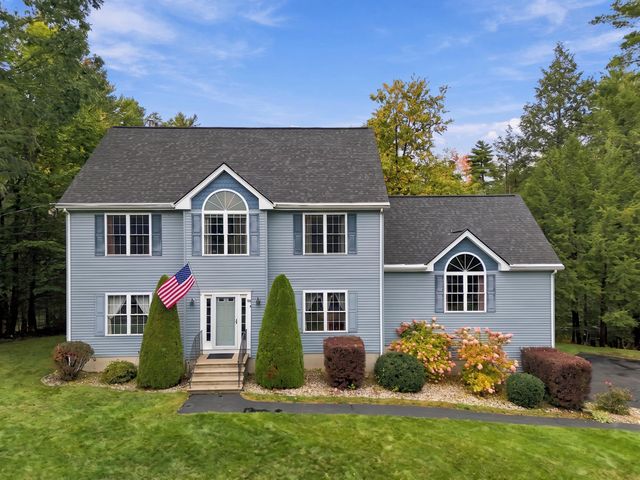 98 Lady Slipper Lane, Chester, NH 03036