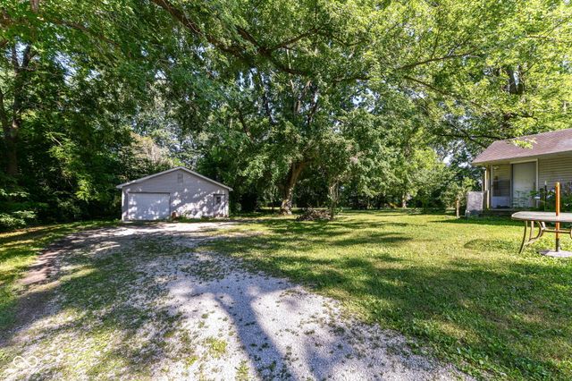 13182 Cyntheanne Road, Fishers, IN 46037