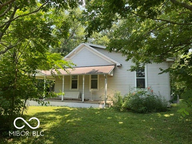 13182 Cyntheanne Road, Fishers, IN 46037