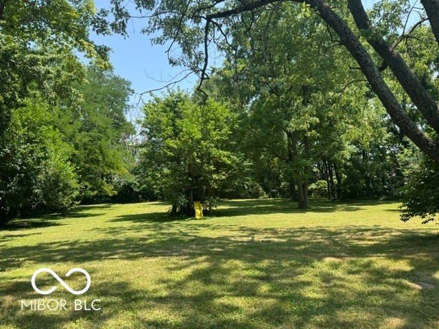 13182 Cyntheanne Road, Fishers, IN 46037