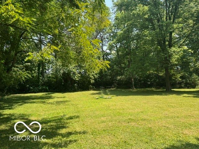 13182 Cyntheanne Road, Fishers, IN 46037