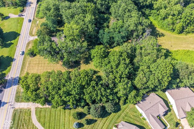 13182 Cyntheanne Road, Fishers, IN 46037