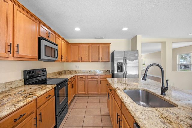 2439 BREEZY MEADOW ROAD, Apopka, FL 32712