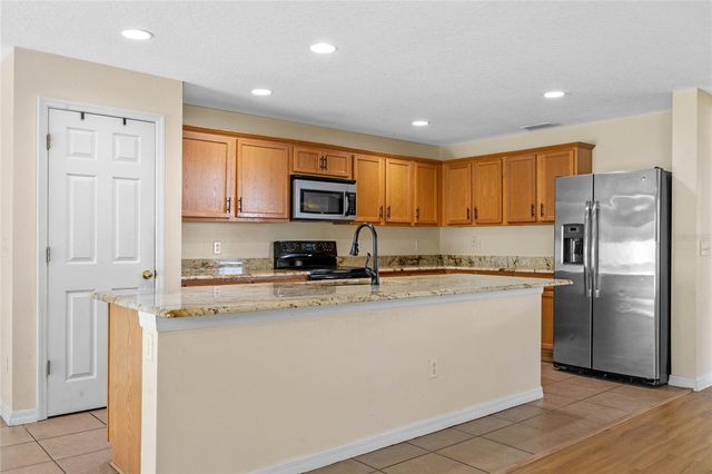 2439 BREEZY MEADOW ROAD, Apopka, FL 32712