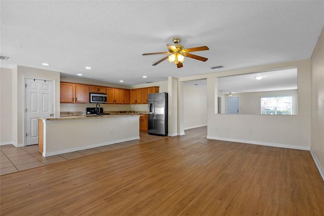 2439 BREEZY MEADOW ROAD, Apopka, FL 32712