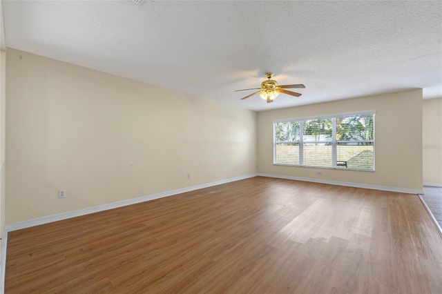 2439 BREEZY MEADOW ROAD, Apopka, FL 32712