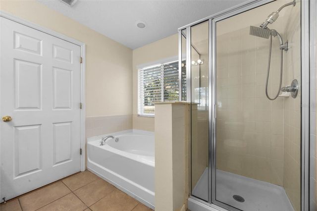 2439 BREEZY MEADOW ROAD, Apopka, FL 32712