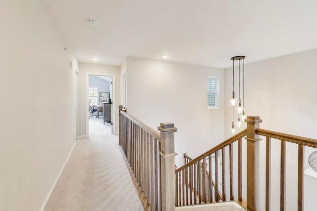 3223 N Heritage Lane, Arlington Heights, IL 60004