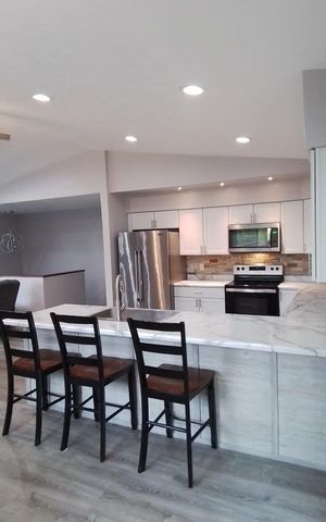 1596 Highwood Drive, La Crescent, MN 55947