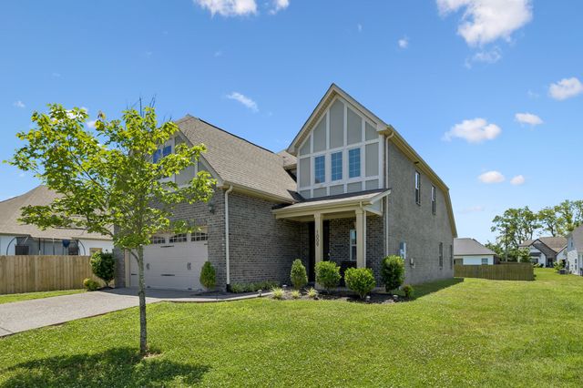 1009 Laurelwood Dr, Gallatin, TN 37066