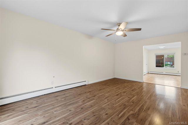 47 Coachlight Square, Montrose, NY 10548
