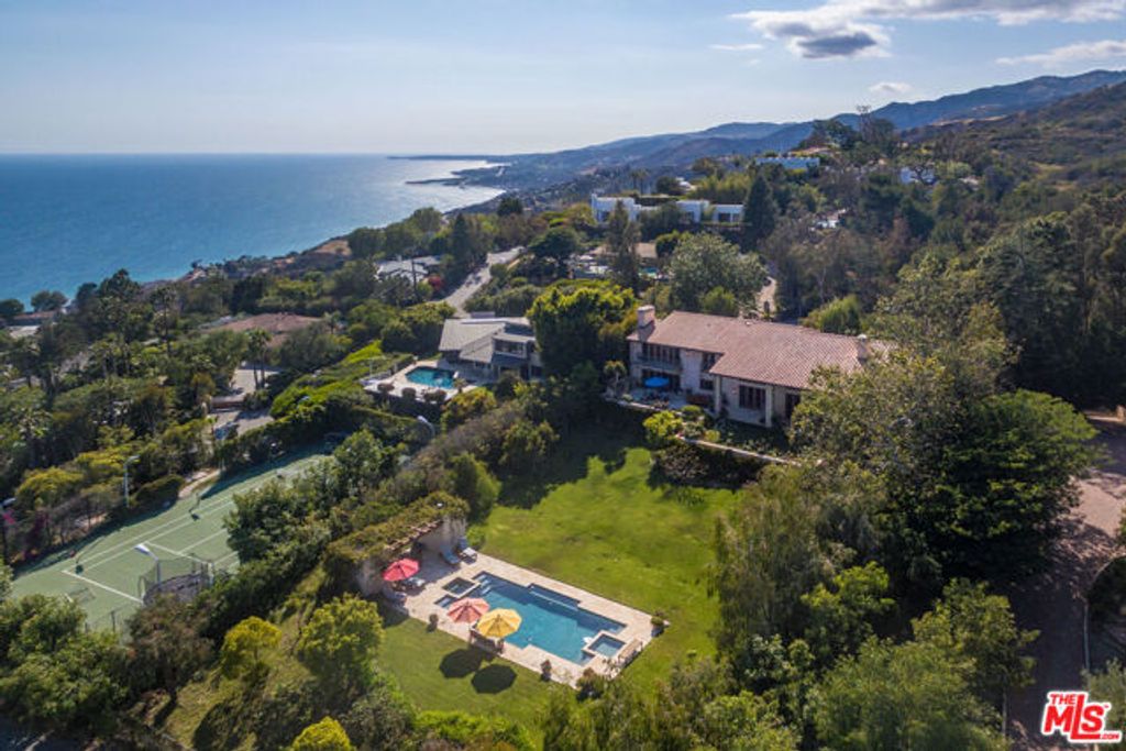 3648 Mcanany Way, Malibu, CA 90265