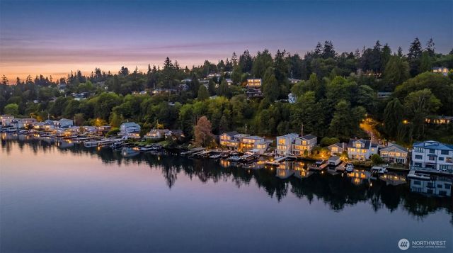 11728 Riviera Place NE, Seattle, WA 98125