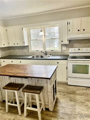 4989 Long Acre Drive, Onondaga, NY 13215