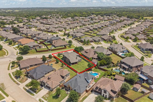 1112 Cardinal Ridge Road, Burleson, TX 76028