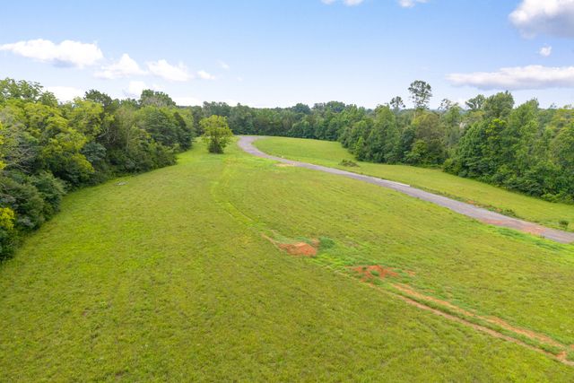 2 Johnson Chapel Rd, Sparta, TN 38583