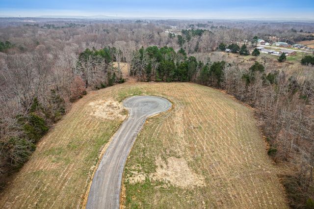 2 Johnson Chapel Rd, Sparta, TN 38583