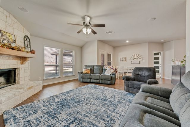 343 Amber Lane, Nevada, TX 75173