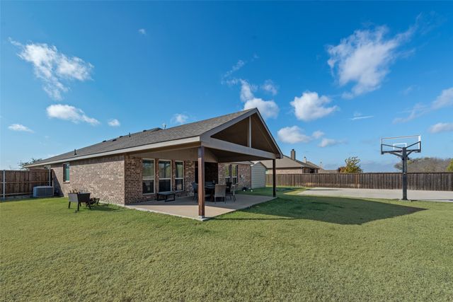 343 Amber Lane, Nevada, TX 75173