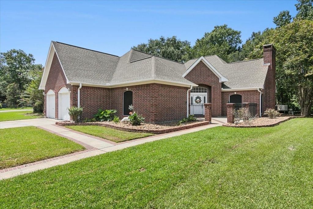 3109 Pebble Beach Lane, Orange, TX 77630