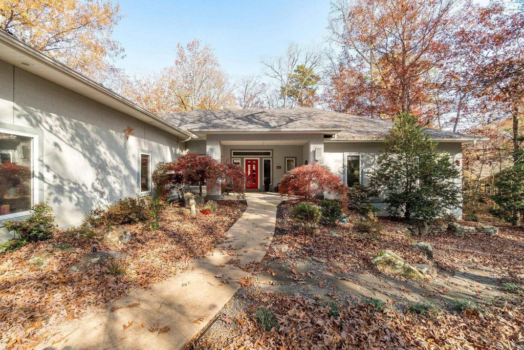 3 Delgado Lane, Hot Springs Village, AR 71909