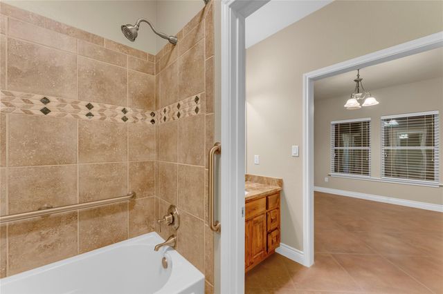 301 CR 253, Bertram, TX 78605