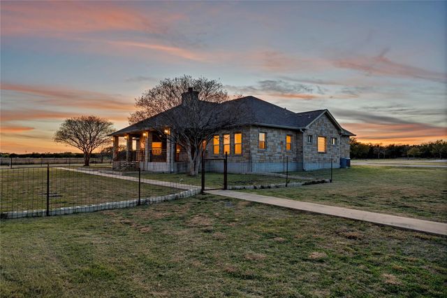 301 CR 253, Bertram, TX 78605