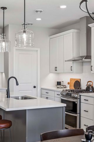 10930 37th Street N, Lake Elmo, MN 55042