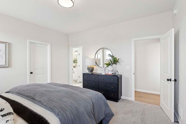 10930 37th Street N, Lake Elmo, MN 55042